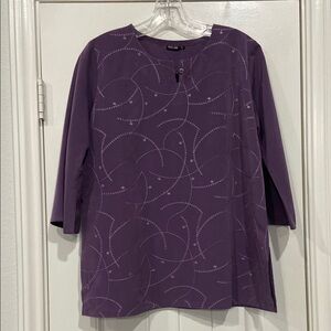Purple Boxy Blouse with 3/4 Sleeves in perfect condition